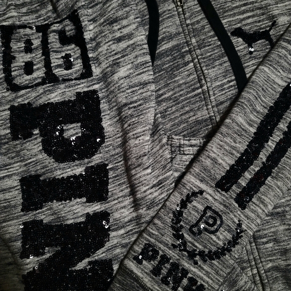 Medium vs pink set - Picture 3 of 4